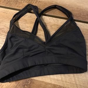Alo yoga sports bra